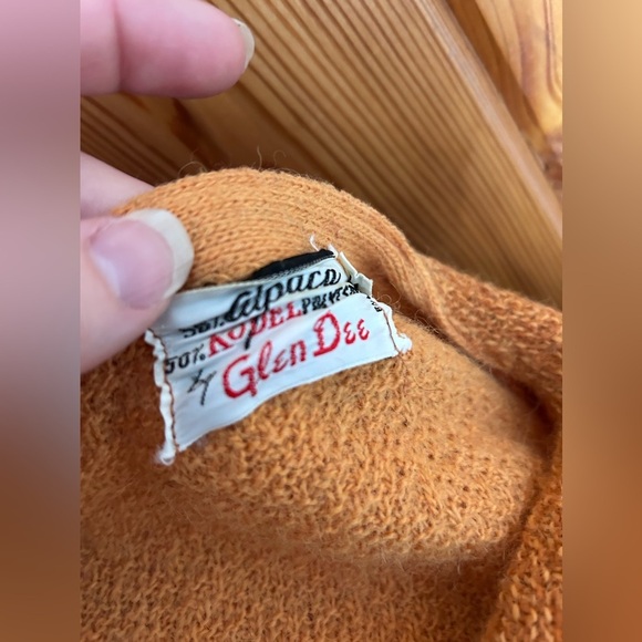 Vintage 1960s Glen Dee Cardigan Sweater | Size M 50% Alpaca 50% Kodel Polyester - Picture 5 of 12